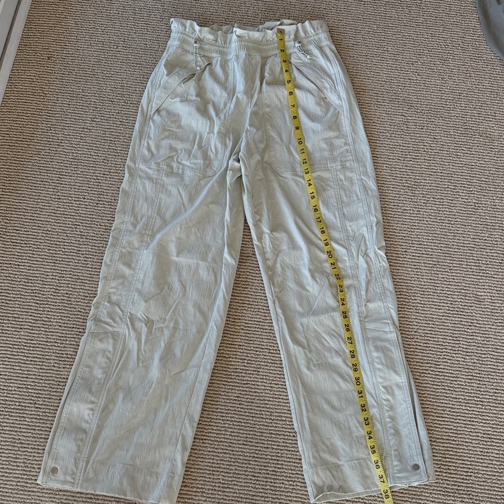 Athleta Light Green Textured Pants